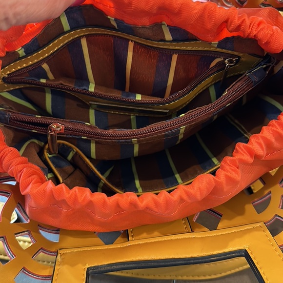 Street Level Faux Leather Cut Out Gold & Orange Small Tote or Crossbody Bag - Picture 7 of 11
